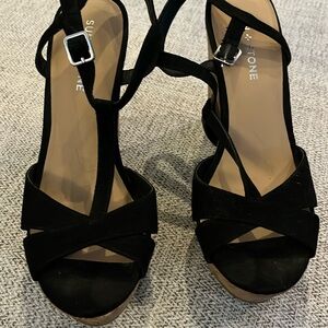 Size 8 wedge heels